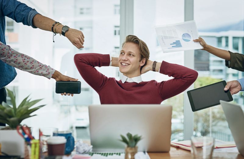 Creating a Motivational Workplace Atmosphere with Music